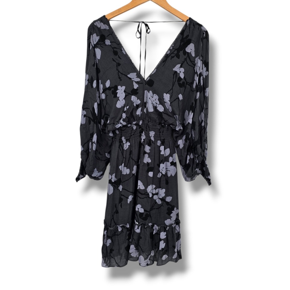 Lovestitch Floral V-Neck Smocked Mini Dress Grey Lavender Small Boho Ruffle Tie